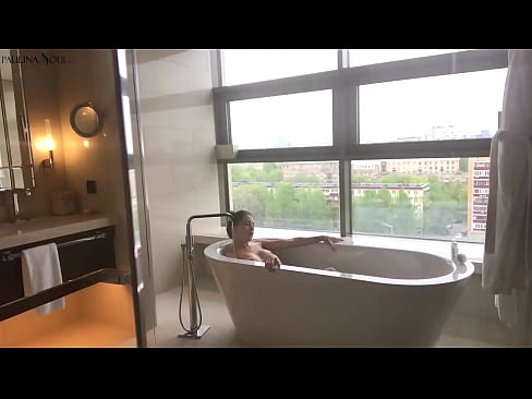 ❤️ Kæmpe babe ondt i sin fisse på badeværelset ️ Porn video at da.prendiporno.ru ❌