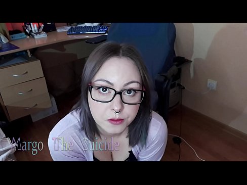 ❤️ Sexet pige med briller sutter Dildo dybt på kamera ️ Porn video at da.prendiporno.ru ❌